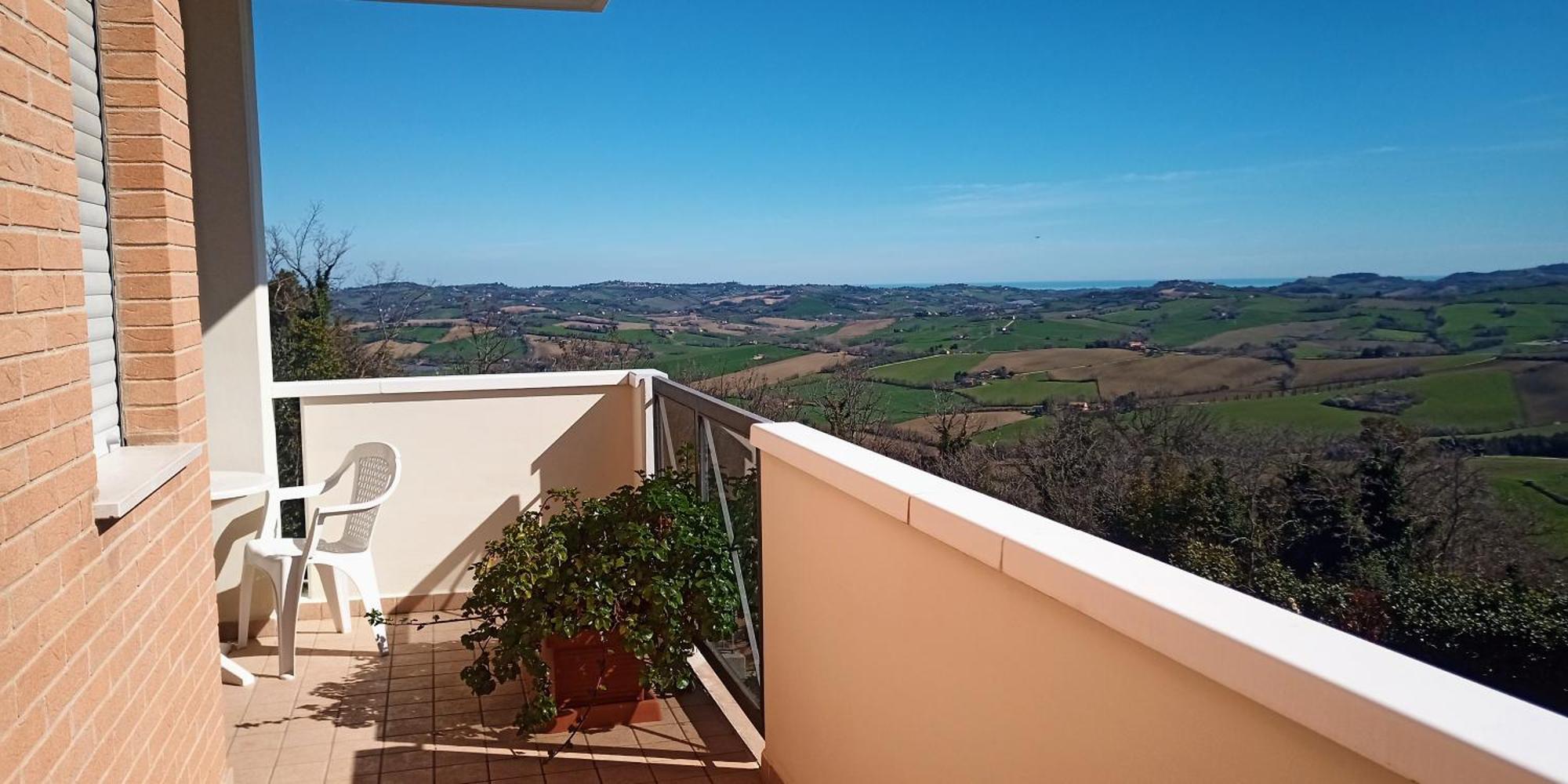Appartamento Che Vista! Affittacamere Mombaroccio Buitenkant foto