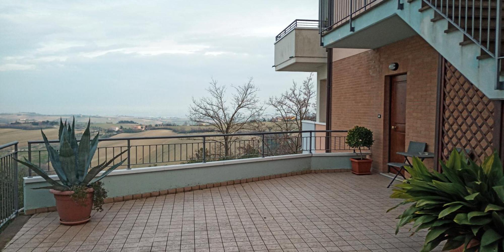 Appartamento Che Vista! Affittacamere Mombaroccio Buitenkant foto